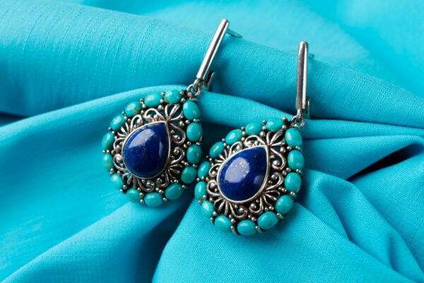 Southwestern earrings made of turquoise and blue soldalite